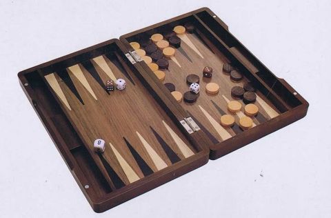 For nylig ødemark Reskyd Backgammon i træ - Klassisk spil for to personer - Dag-til-dag levering