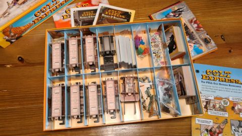 Colt Express Big Box (4)