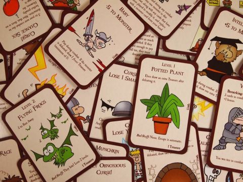 Munchkin Deluxe (4)